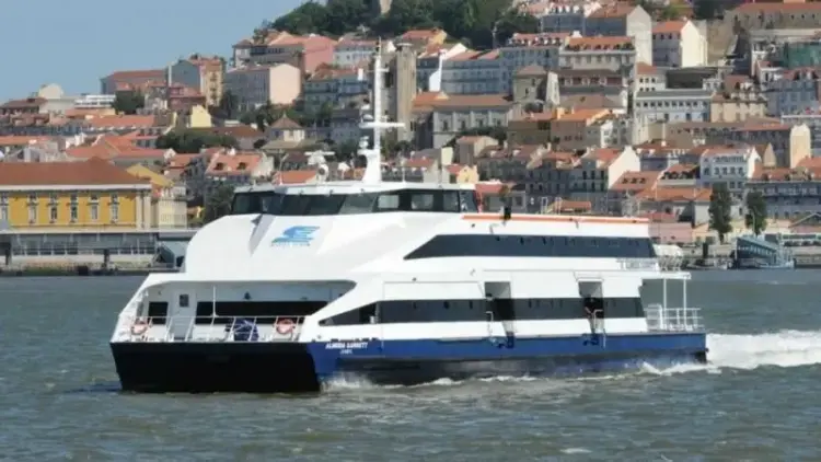 Nova ligação fluvial entre a Margem Sul e o Parque das Nações avança — e Algés-Trafaria chega em 2027