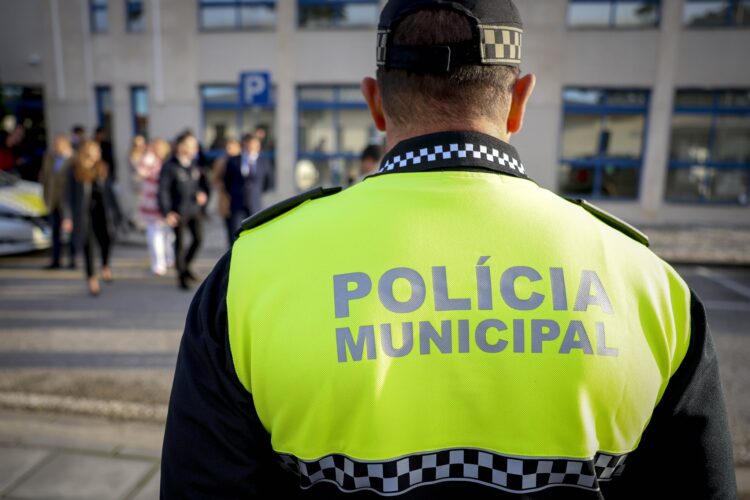 Oeiras está a recrutar 20 agentes para a Polícia Municipal