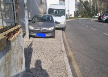 Caminhar em Oeiras devia ser simples — mas cada saída a pé é uma aventura de risco
